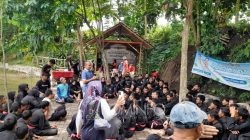 Bentuk Keluhuran Budi, PSHT Cabang Kota Blitar bersama Pemerintah Kecamatan Sananwetan Gelar Bakti Sosial Bersama