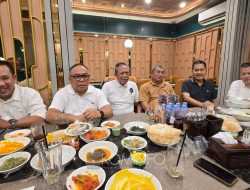 Menanggapi Postingan Hendra W Saputra dan Choirul Rustam di Medsos, Kangmas Sukriyanto CS Hanya Tersenyum
