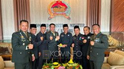 Sebuah Penghormatan, PSHT Cabang Kota / Bupaten Kediri Datangi Makodim 0809, Beri Ucapan HUT ke-81 TNI 